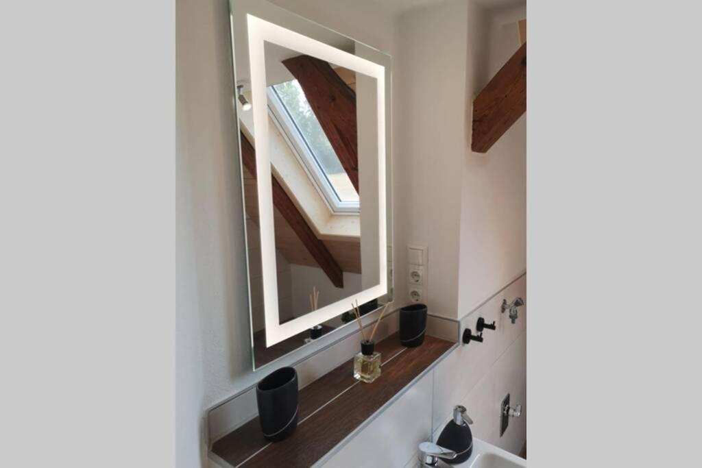 Ruhig Gelegene, Top Moderne Ferienwohnung - Hot Tub Und Sauna Gegen Aufpreis Neuhaus an Der Eger Exterior photo